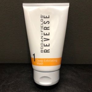 Rodan + Fields Reverse Deep Exfoliating Wash